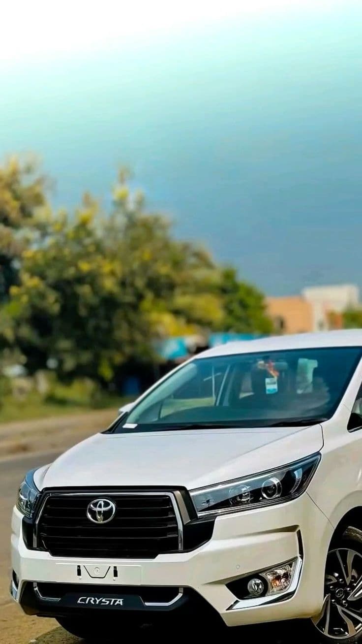 New Innova Crysta - Image 2