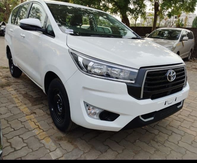 New Innova Crysta - Image 3